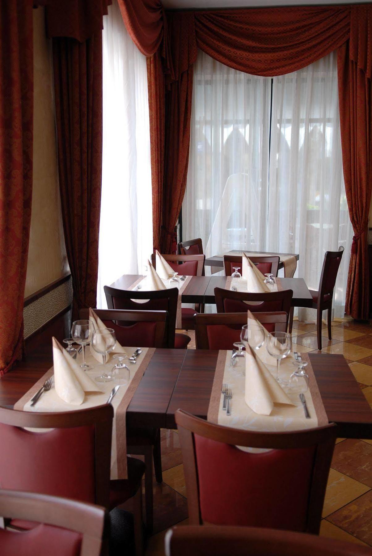 Hotel Dei Platani 리미니 외부 사진